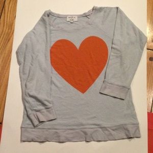 Heart WildFox Sweatshirt So soft!